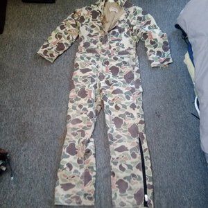 Hunting camo suit